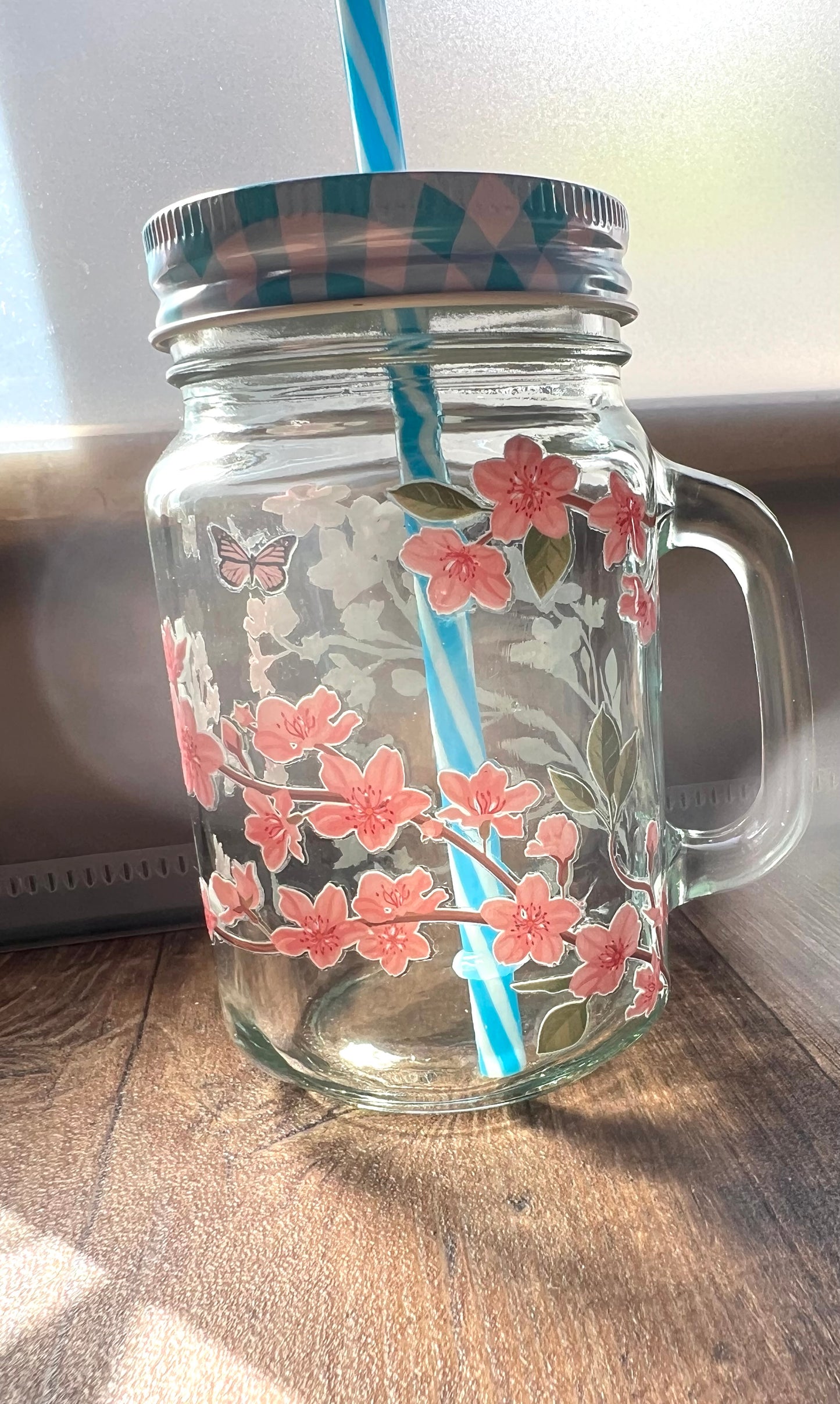 Nachhaltiges Trinkglas 450ml mit Mehrweg-Strohhalm & Kirschblüten