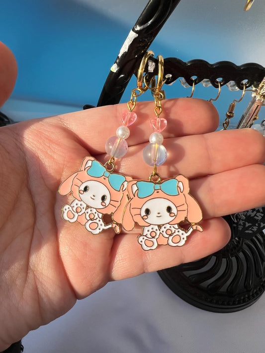 Kawaii Ohrringe Hase in Katzenkostüm