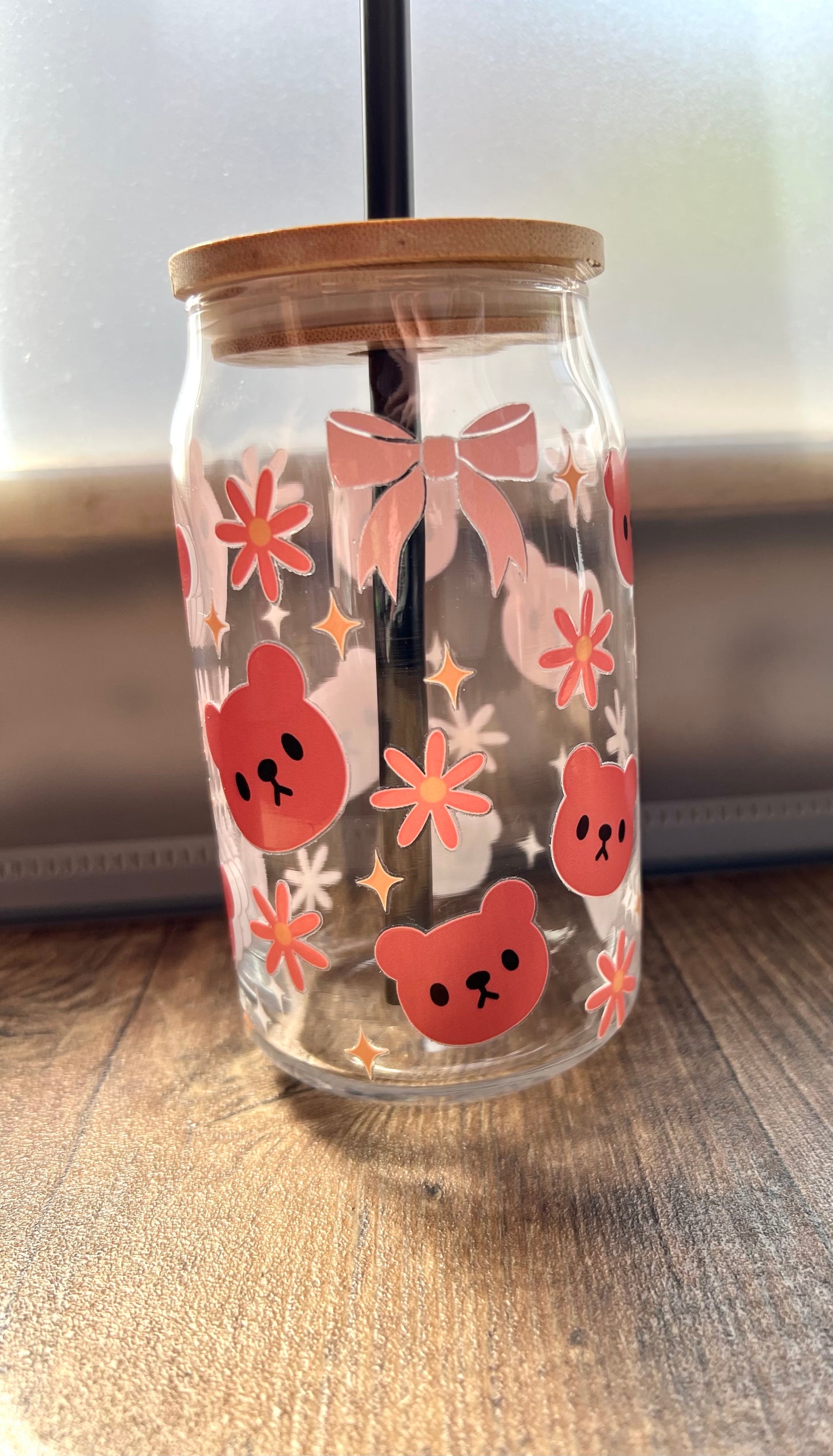 Nachhaltiges Trinkglas 500ml mit Strohhalm & Bär Motiv